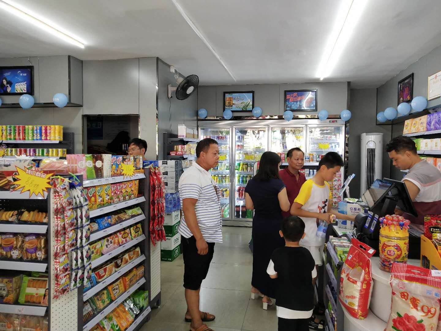 便利仔便利店,消费需求和便利店谁成全谁(图1) 便利仔便利店